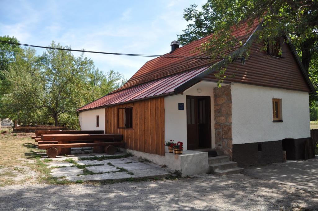 Holiday Home Rizvan City Brusane Экстерьер фото